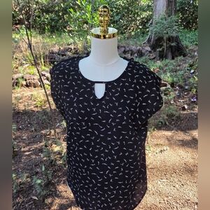 Maurices Black and White Sleeveless Blouse